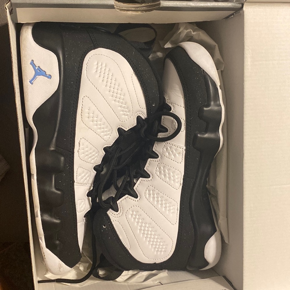 University Blue 9s